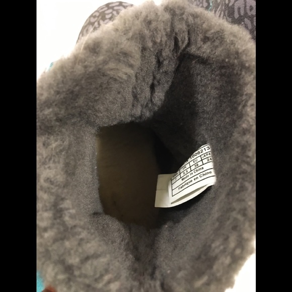 UGG Australia Boot - Picture 9 of 15